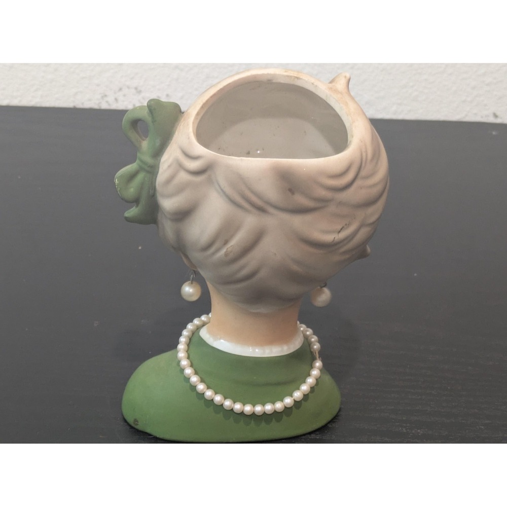 Vintage Napcoware Planter Ceramic Woman Vase Green Bow Pearl Necklace C8496 60s - Picture 7 of 11